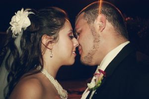 c88-Warren-The Kiss.jpg